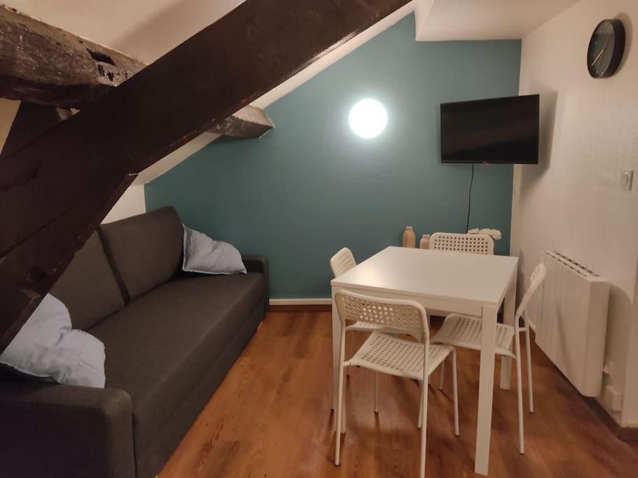 Studio Remois - Wifi/Netflix Reims Zewnętrze zdjęcie